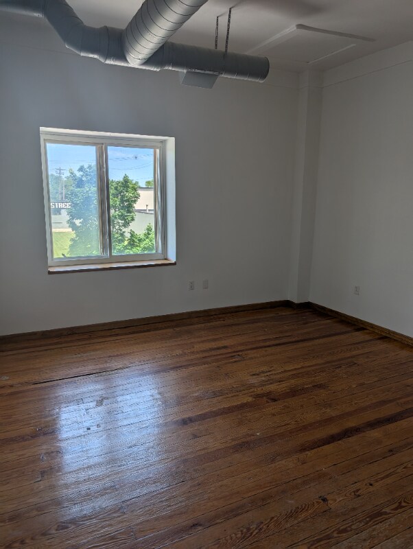 Building Photo - 1815 Adams St