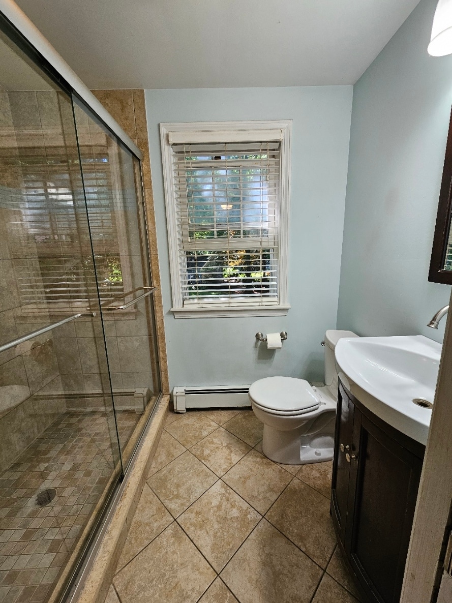 Bathroom 1 - 11 Laurel Ln