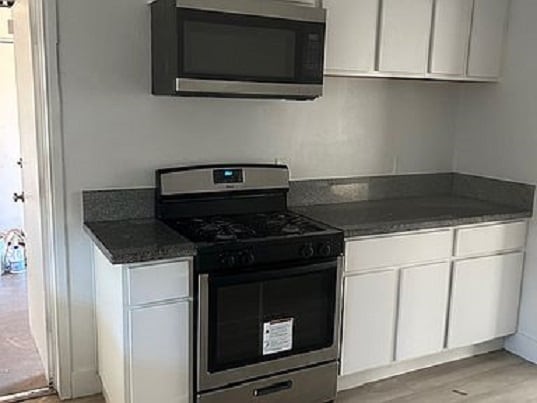 Building Photo - 6844 Bismarck Dr