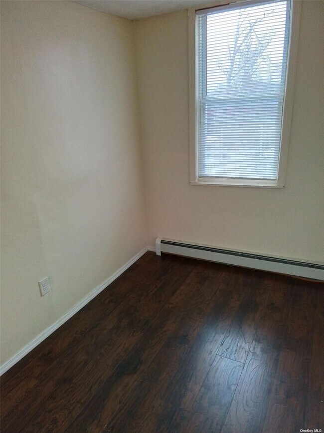 Building Photo - 279-271 1st St