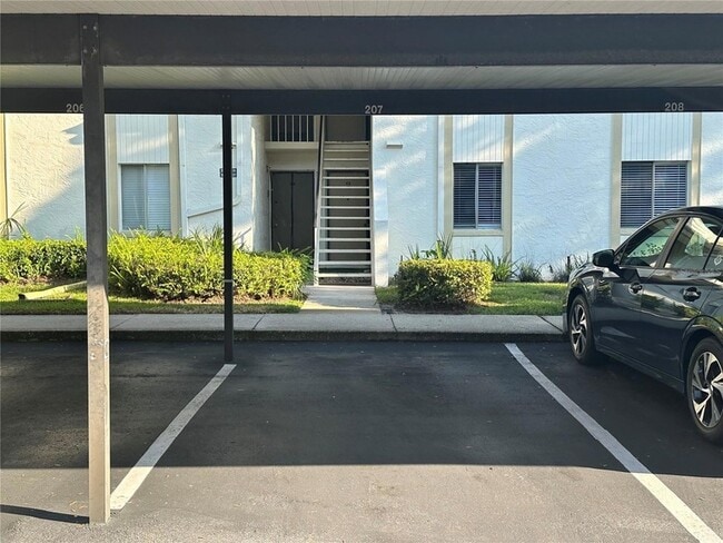 Building Photo - 207 Palmetto Ct