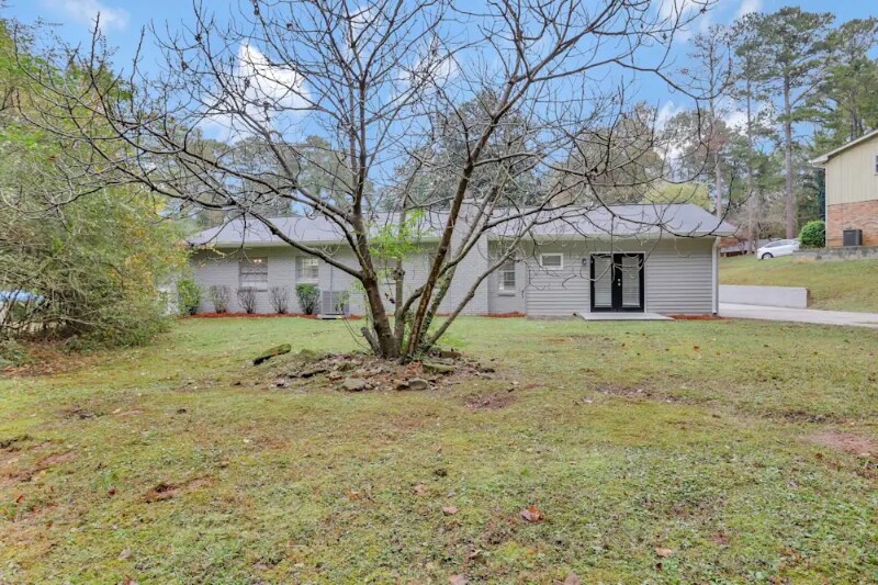 Primary Photo - 4164 Forest Ct