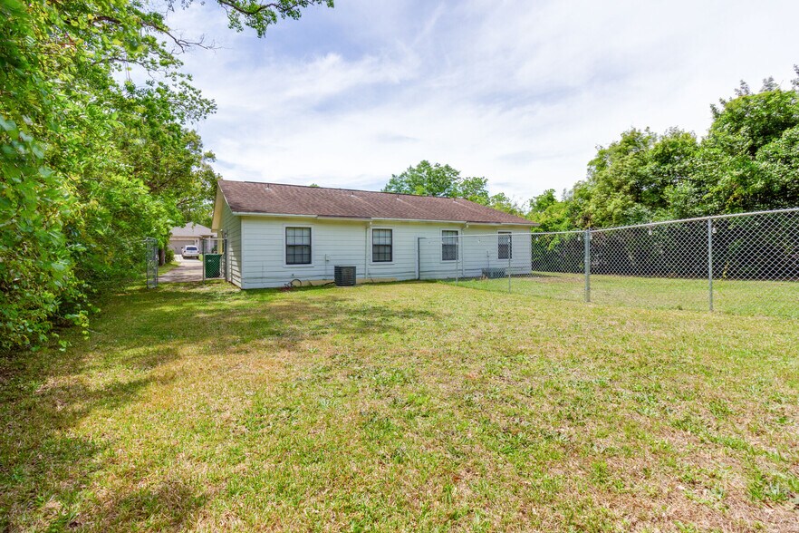 Building Photo - 1308 Keturah St