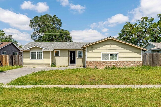 Primary Photo - 3 bed 2 bath home for RENT in Stockton