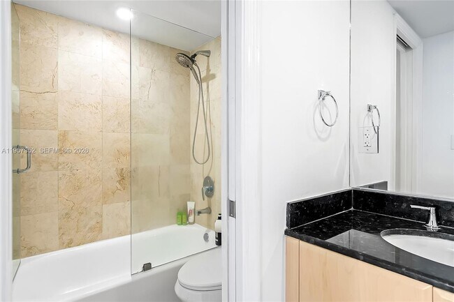 Building Photo - 6917 Collins Ave