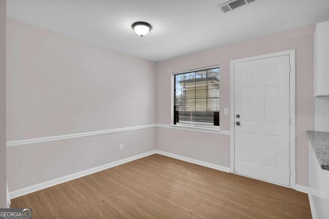 Building Photo - 3033 Parkside Ct