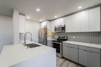 Building Photo - 8101 W Flamingo Rd