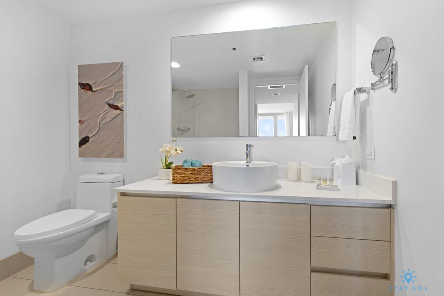 Building Photo - 2602 E Hallandale Beach Blvd