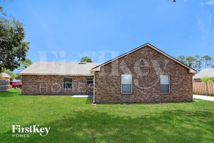 Building Photo - 12519 Willoughby Ln