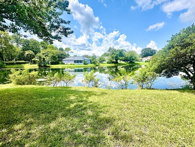 Building Photo - 3Bed/ 2Bath Home - Available Now!