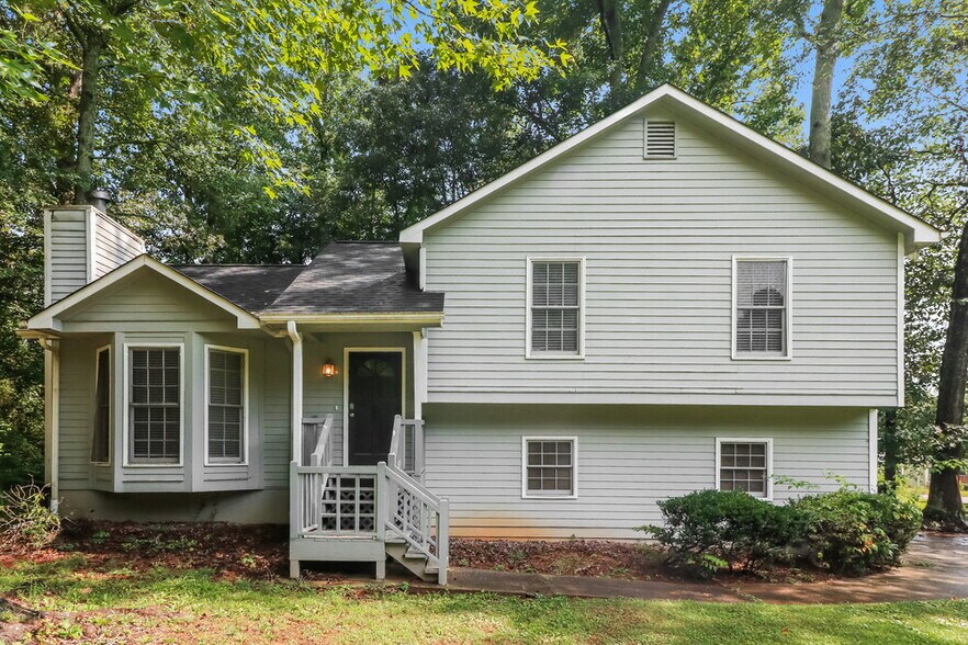 Primary Photo - 64 Joy Dr