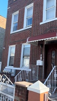 Building Photo - 315 Legion St