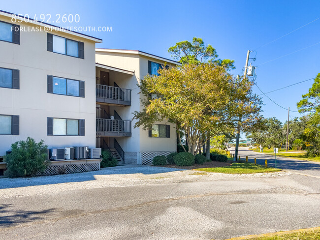 Building Photo - 14100 River Rd