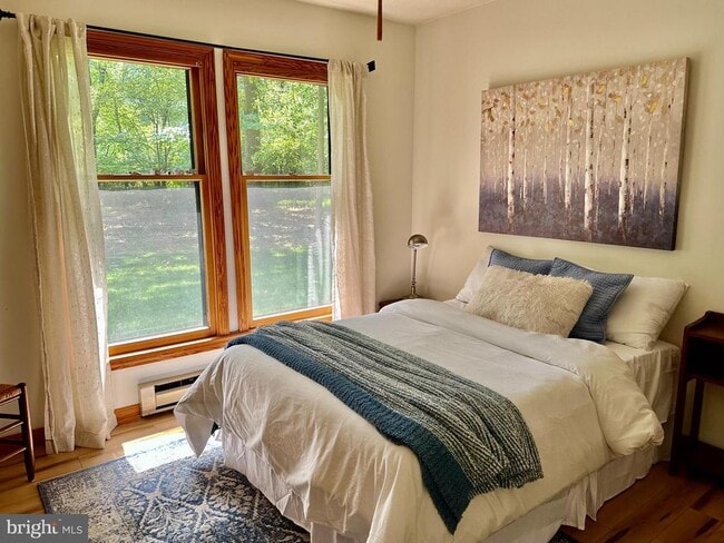 Building Photo - 15679 Edgegrove Rd