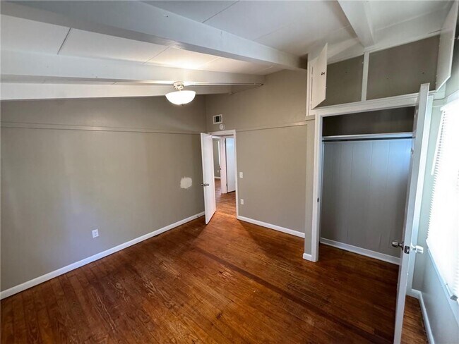 Building Photo - 4051 Pringle Dr