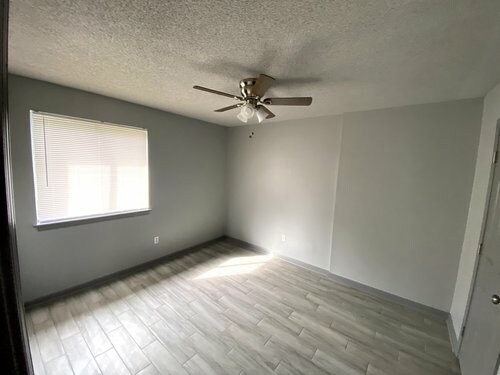 Building Photo - Courtyard @ The Flats