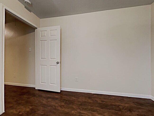 Building Photo - 21407 Palma Grove Way