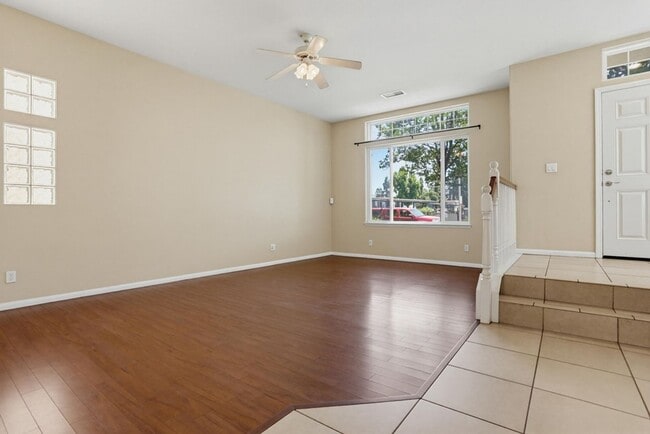 Building Photo - 3 Bedroom Home Available Now!