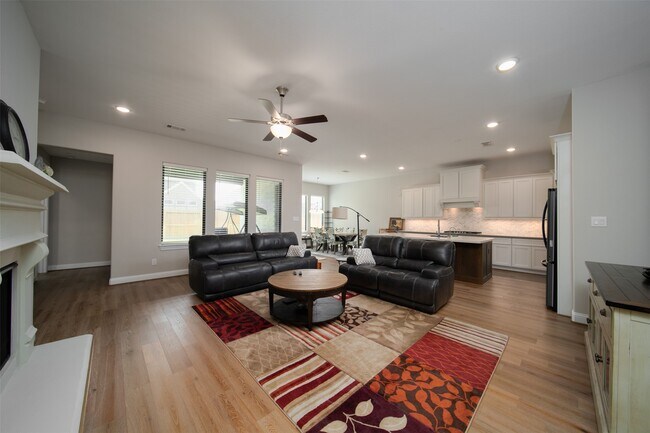 Building Photo - 27427 Gardinia Ridge Dr