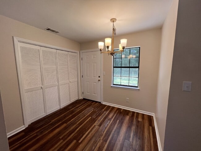 Building Photo - Home for Rent