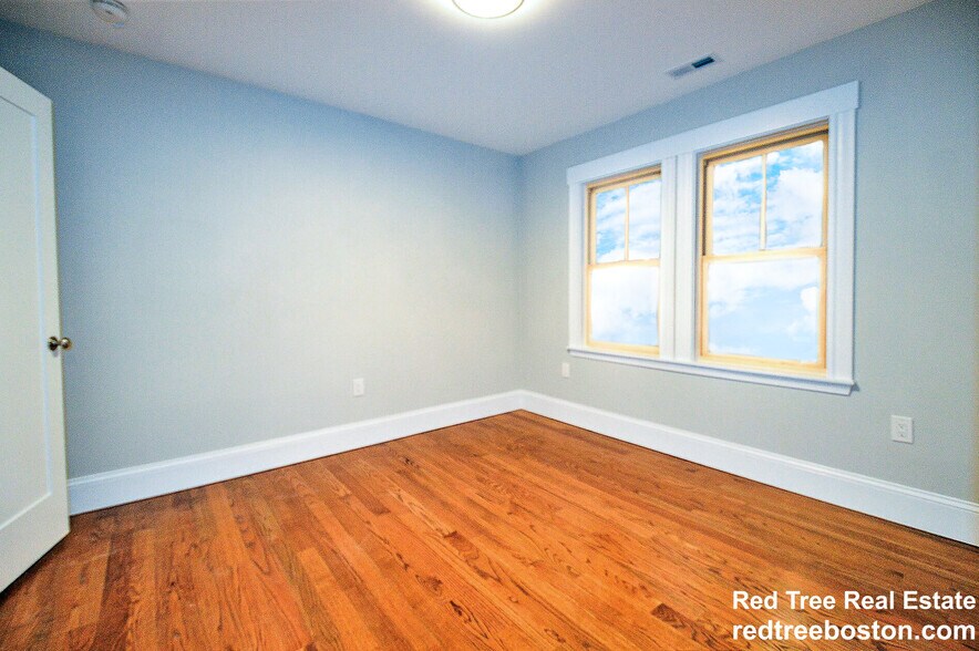 Building Photo - 25 Firth Rd