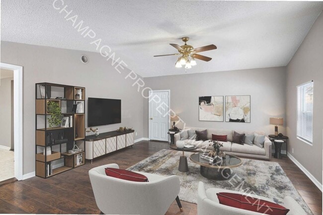 Building Photo - 2 bedroom home, conveniently located in Westport