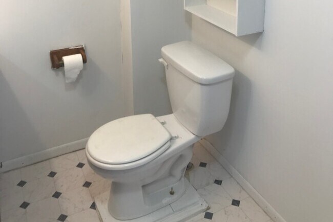 Building Photo - 2822 4th St NW