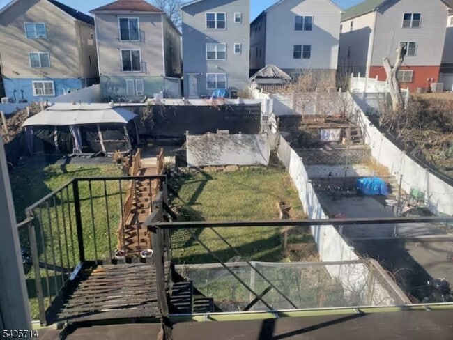 Building Photo - 187 Milford Ave