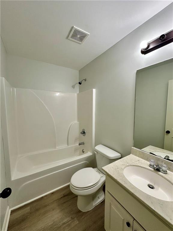 Building Photo - 712 Pinnacle Dr.
