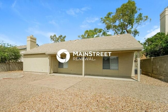 Building Photo - 5055 W Nighthawk Way