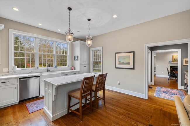 Building Photo - 138 School House Rd