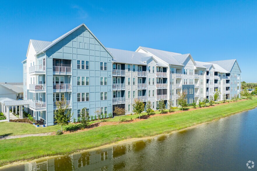 Building Photo - Rise Viera  55+ Active Adult Apartment Homes