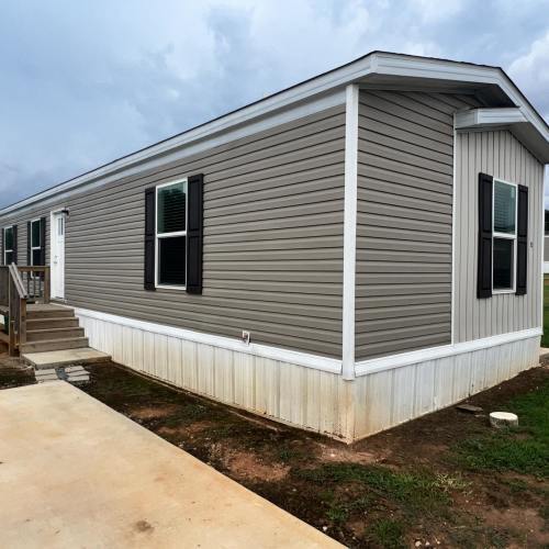 Building Photo - 202 Teasley Ln