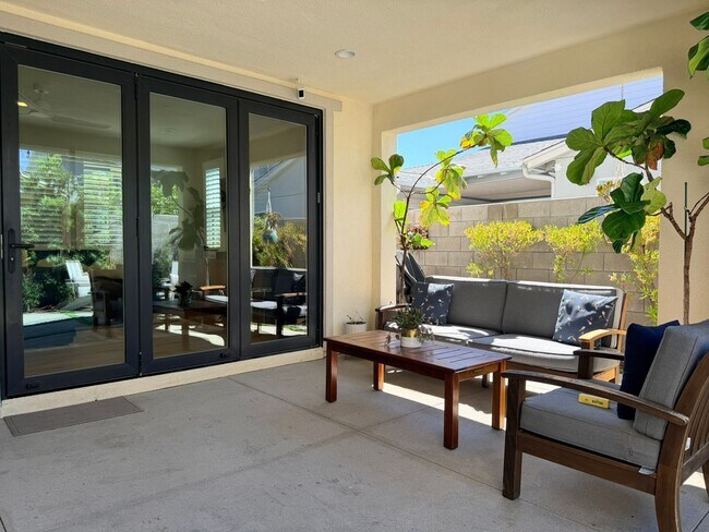 Building Photo - Elegant Rancho Mission Viejo Home with Open Floor Plan