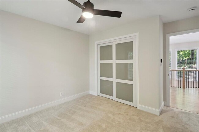 Building Photo - 545 Woodman Pl