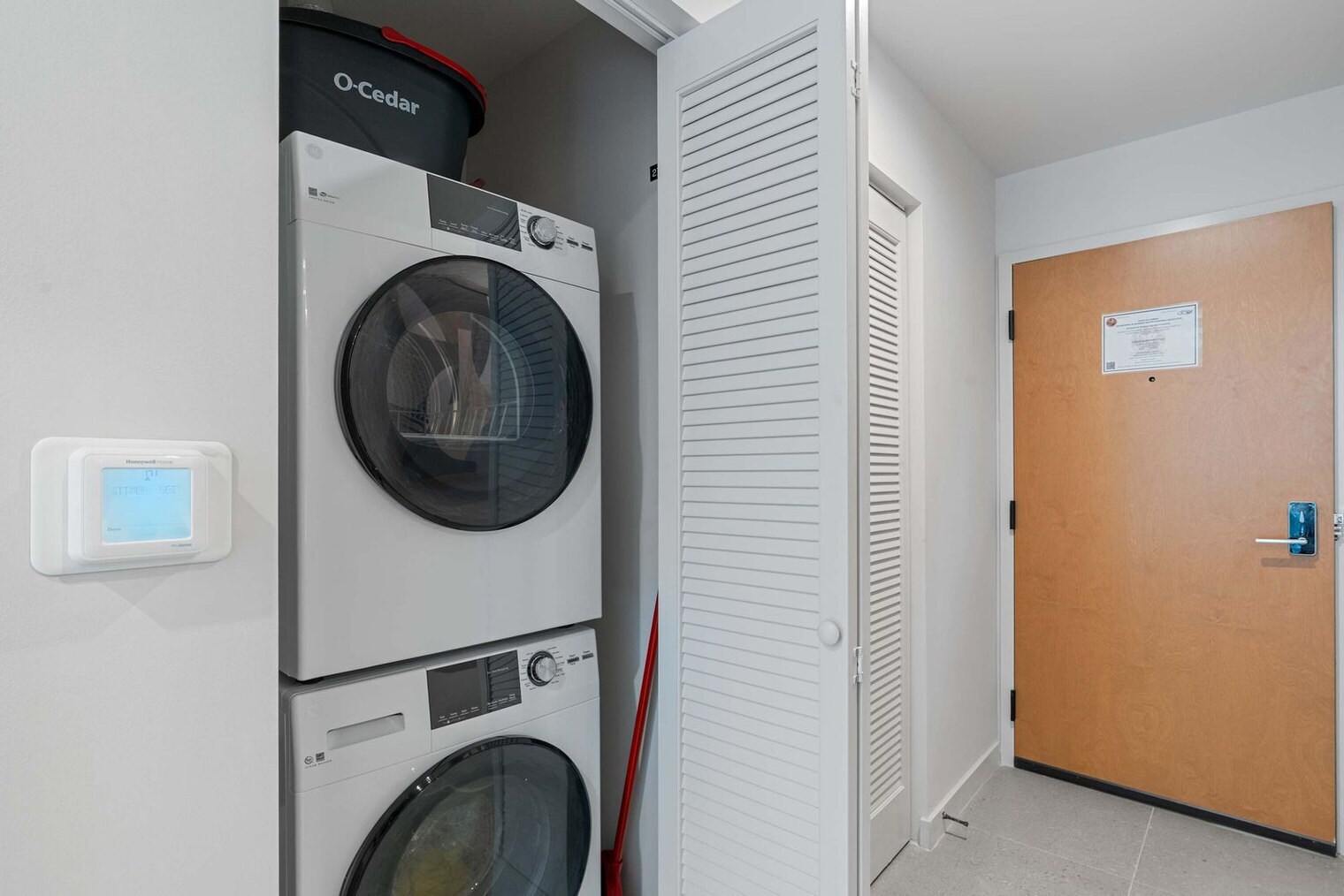 Building Photo - 11 NE 6th St