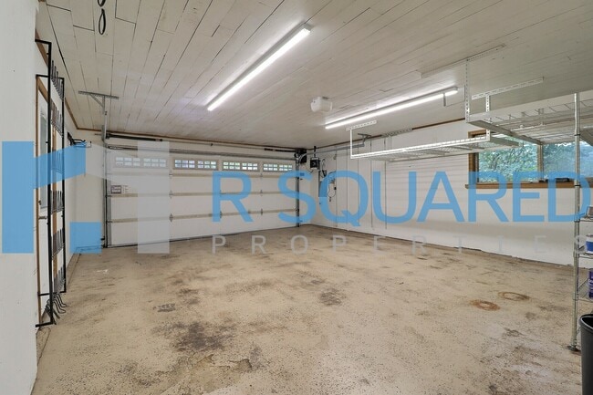Building Photo - 307 Slater St