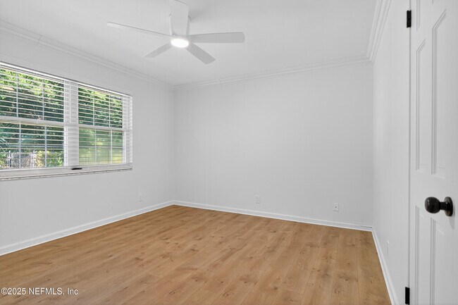 Building Photo - 6201 Grayling Dr