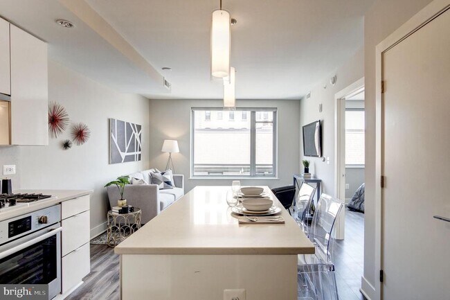 Building Photo - 1311 13th St NW