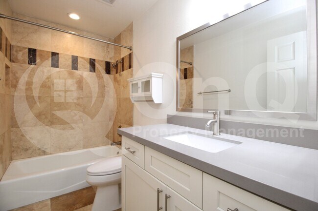 Building Photo - 5998 N 78th St