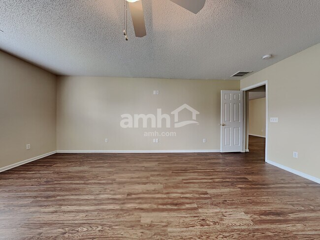 Building Photo - 1022 Deerberry Rd