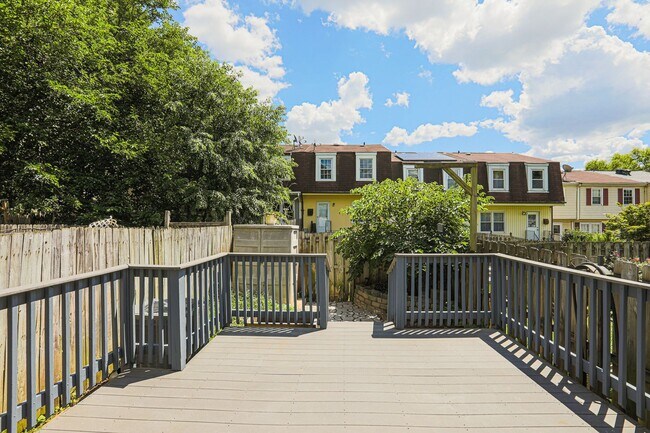 Building Photo - 11 Pawleys Ct