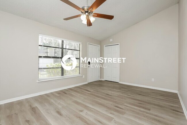 Building Photo - 3 Bedroom Pet-Friendly Home in ORLANDO, FL with Main Street Renewal