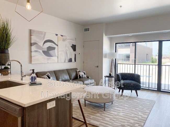 Building Photo - 1683 Midtown Pl