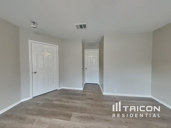 Building Photo - 1401 Horseshoe Bend Ct