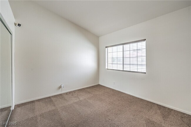 Building Photo - 3660 Renovah St