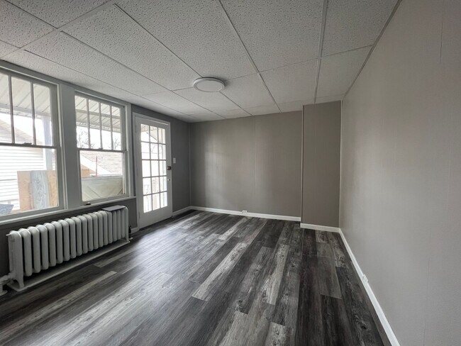 Building Photo - 3006 William Penn Hwy