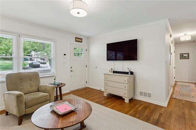 Building Photo - 3137 Ann Rd SE