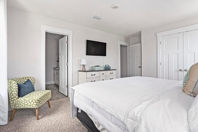 Building Photo - 14342 Gardenglen Dr