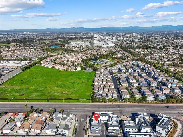 Building Photo - 19011 Main St